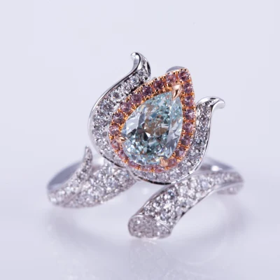 Einzigartiges Design, individueller Schmuck, Blumen-Verlobungsring, verstellbarer Ring aus 18 Karat Weißgold mit Halo-blauem Lab-Grown-Diamant